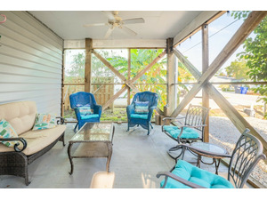 Screened in Porch