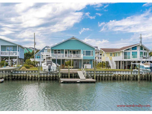 Sound Decision Canal Exterior 