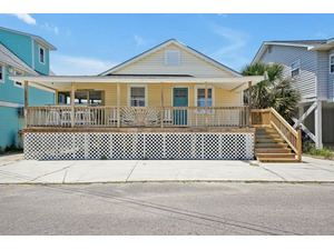 TIDE & SEEK ACROSS FROM BEACH NEW