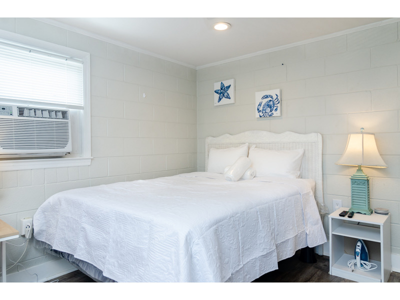 Pier View Apartment 4 Kure Beach condominium rental