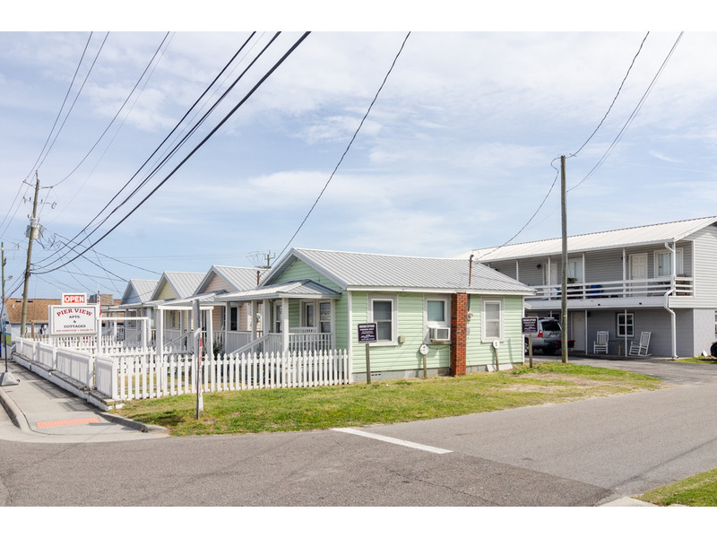 Pier View Apartment 4 Kure Beach condominium rental