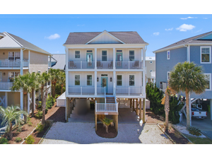 Pelican's%20Peak%20|%20Photo%201