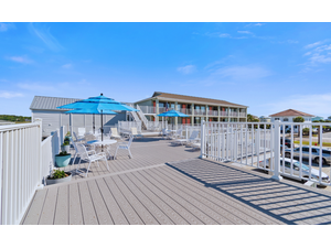 Causeway%20Inn%20312%20|%20Photo%201