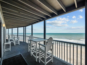 1310 - Outstanding Views