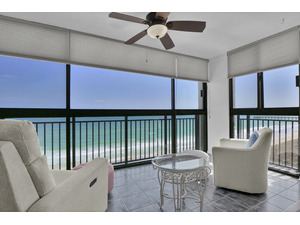 Spectacular ocean views from the ninth floor!